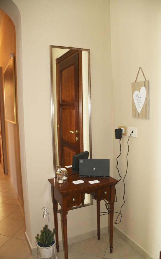 Sardinia Re Guest House Сассарі Екстер'єр фото