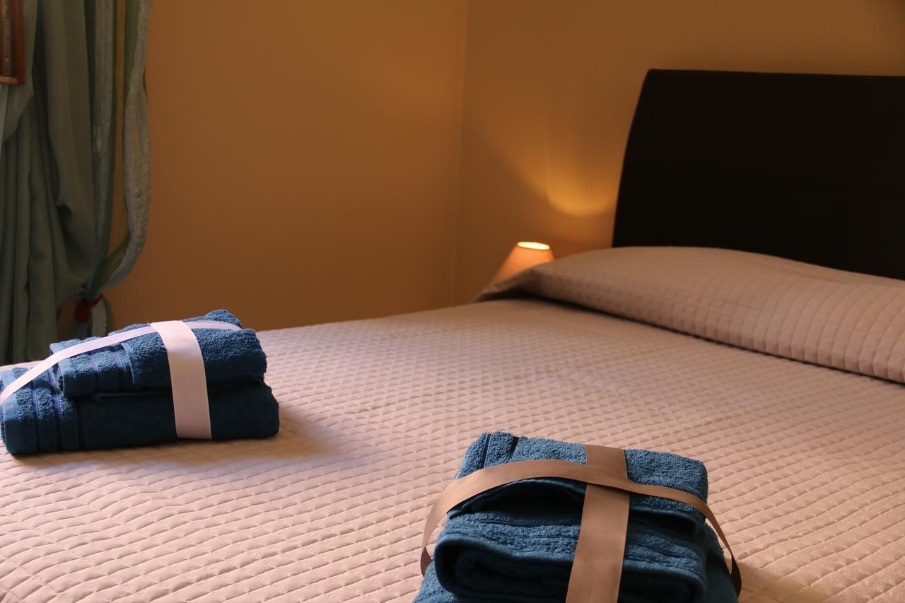 Sardinia Re Guest House Сассарі Екстер'єр фото