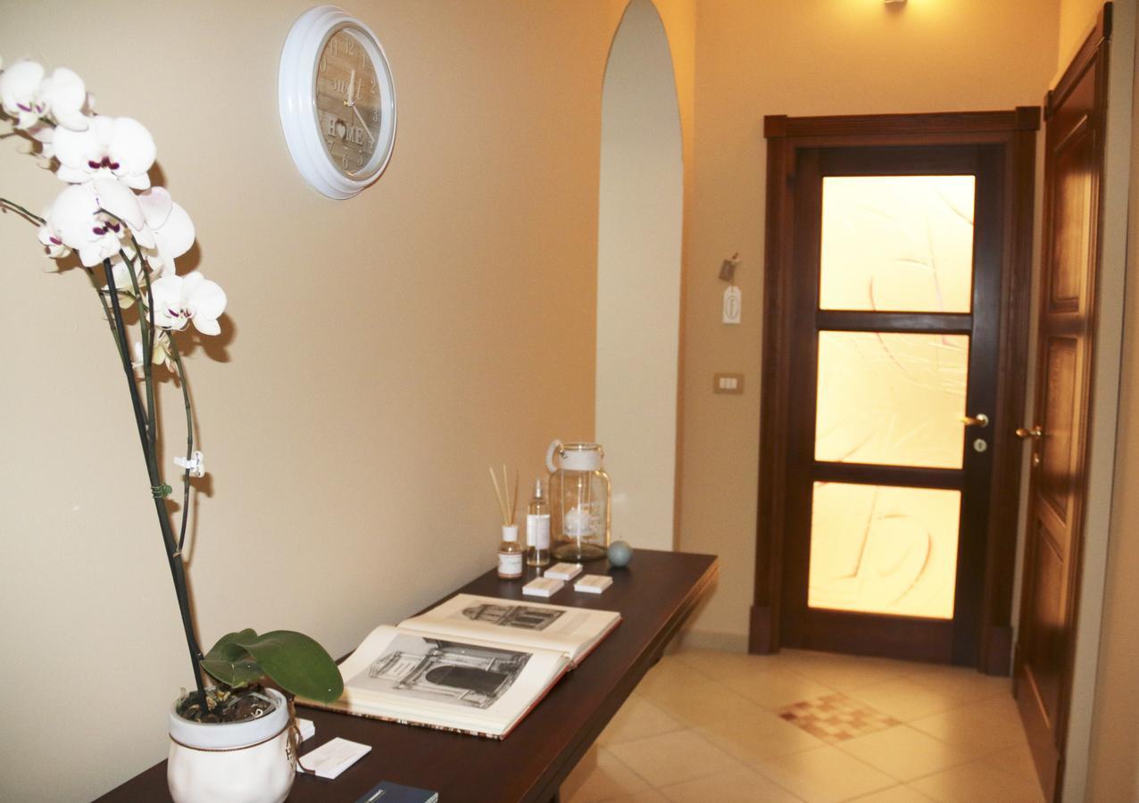 Sardinia Re Guest House Сассарі Екстер'єр фото