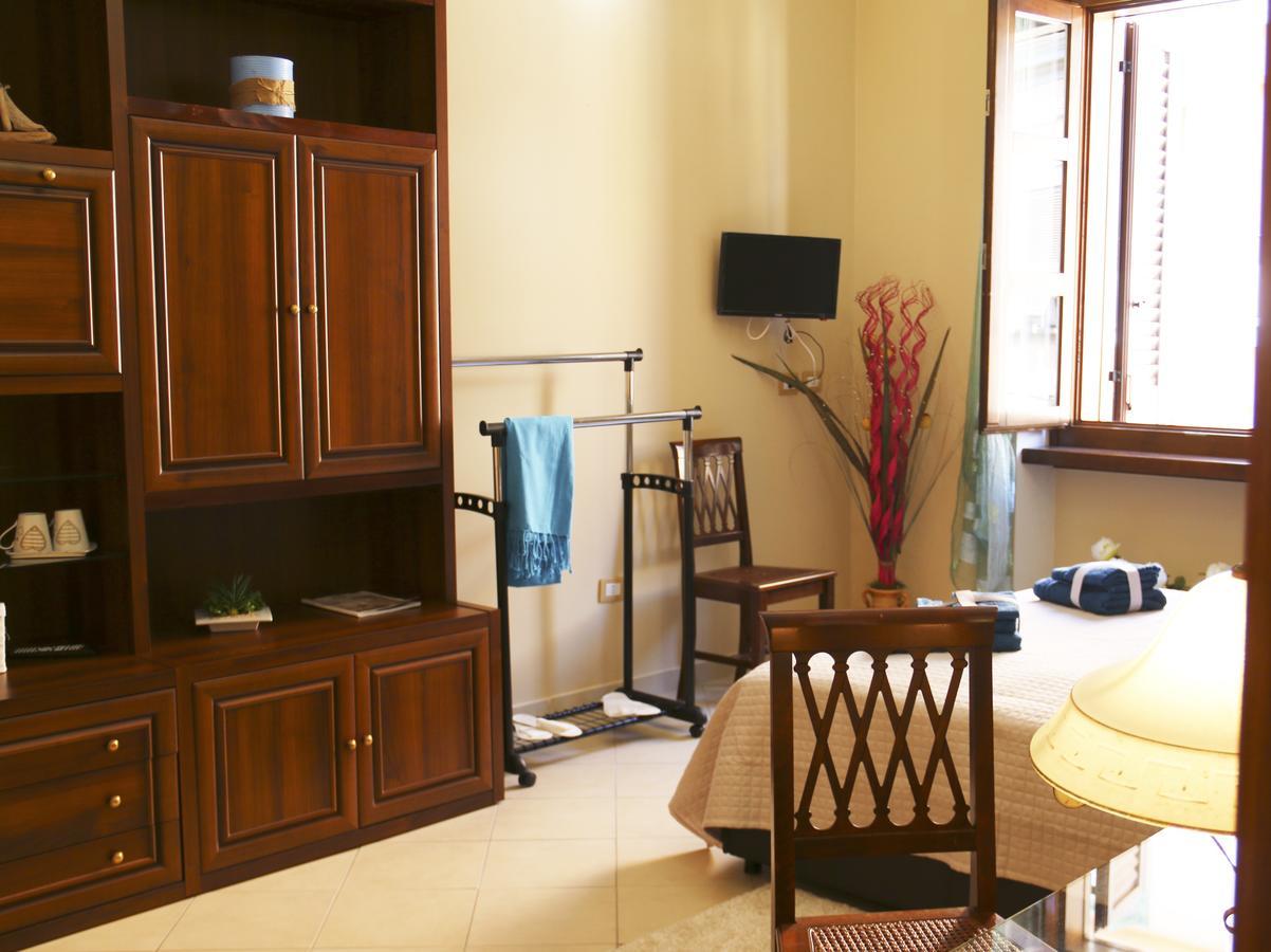 Sardinia Re Guest House Сассарі Екстер'єр фото